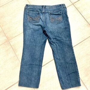 CHICO’S Plus Platinum Denim rhinestone ankle cropped jeans size 16